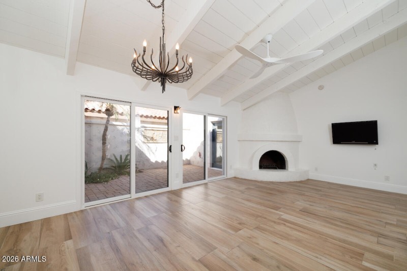 6349_N_78th_St_103_04