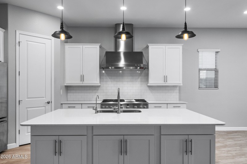 21654 Via de Arboles-9