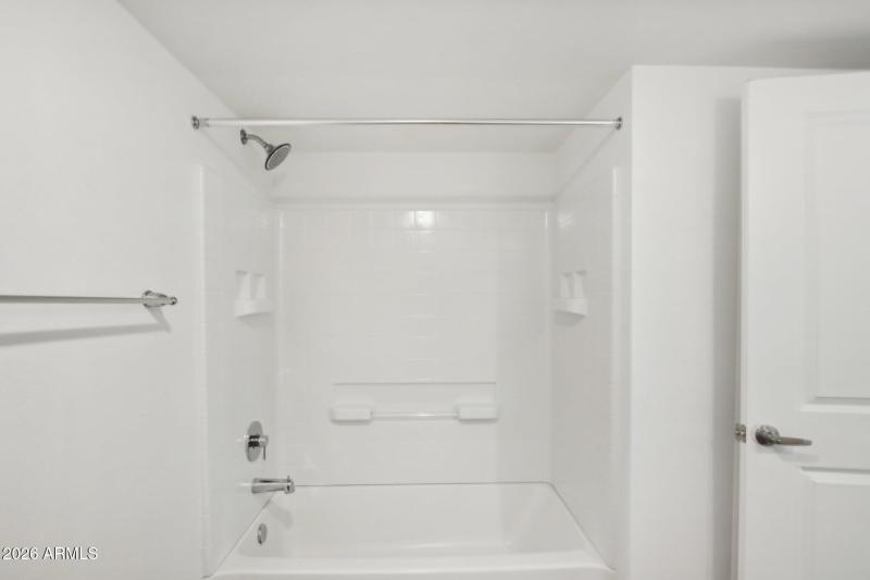 12945 W Greenway Rd h108-019