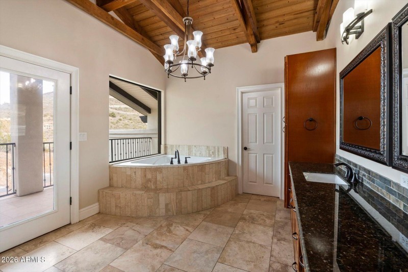 Luxury Tub and Views