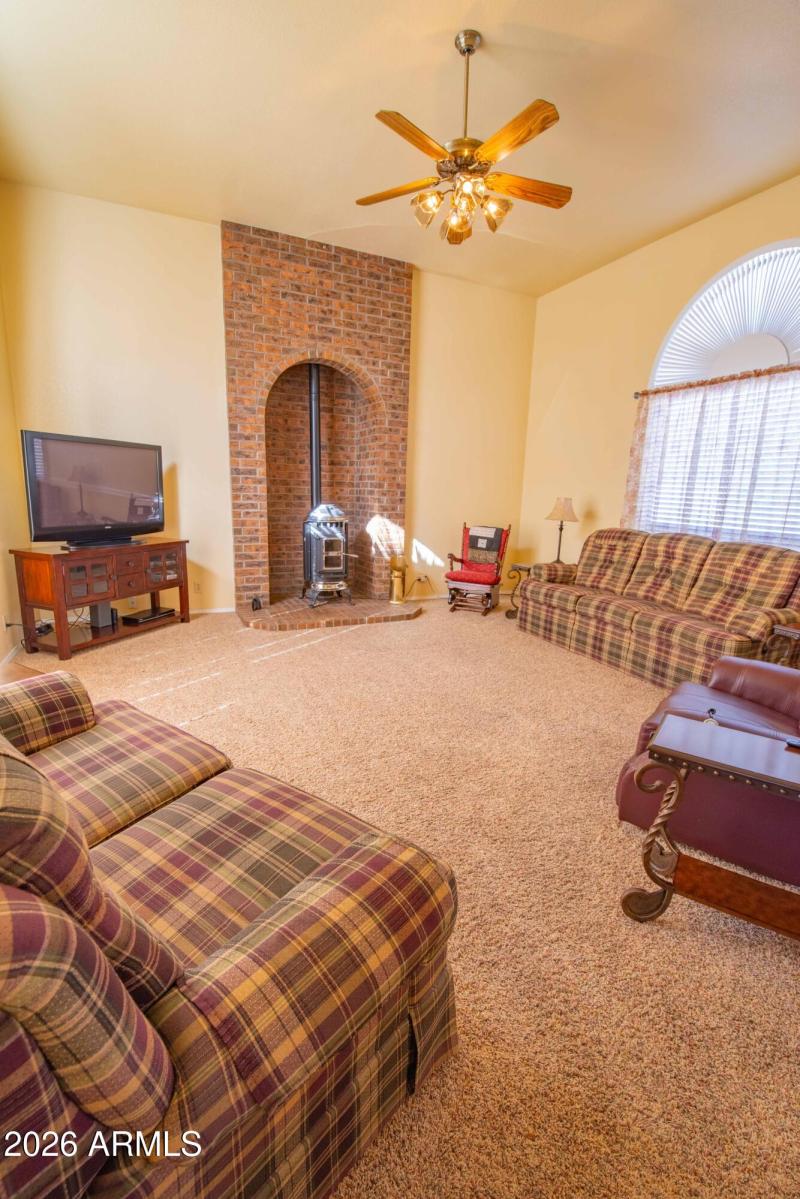 1531 Rim View Dr-0138