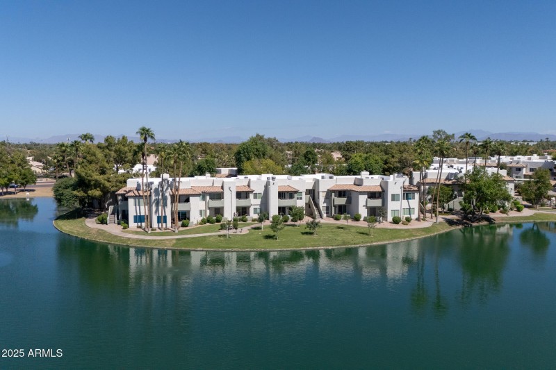 DJI_20251003120349_0529_D