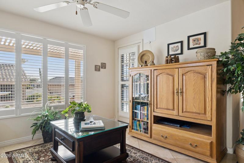 9-web-or-mls-8381-e-golden-cholla-dr