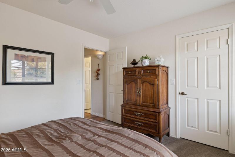 22-web-or-mls-8381-e-golden-cholla-dr