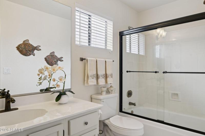 23-web-or-mls-8381-e-golden-cholla-dr