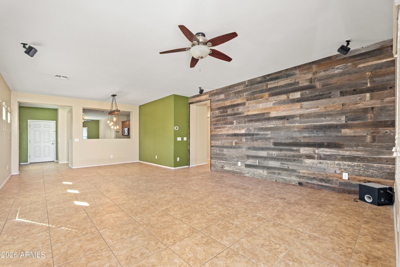 19128 W Woodlands Ave - 14