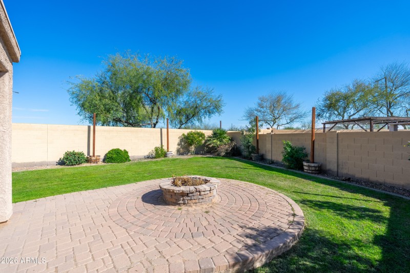 19128 W Woodlands Ave - 27