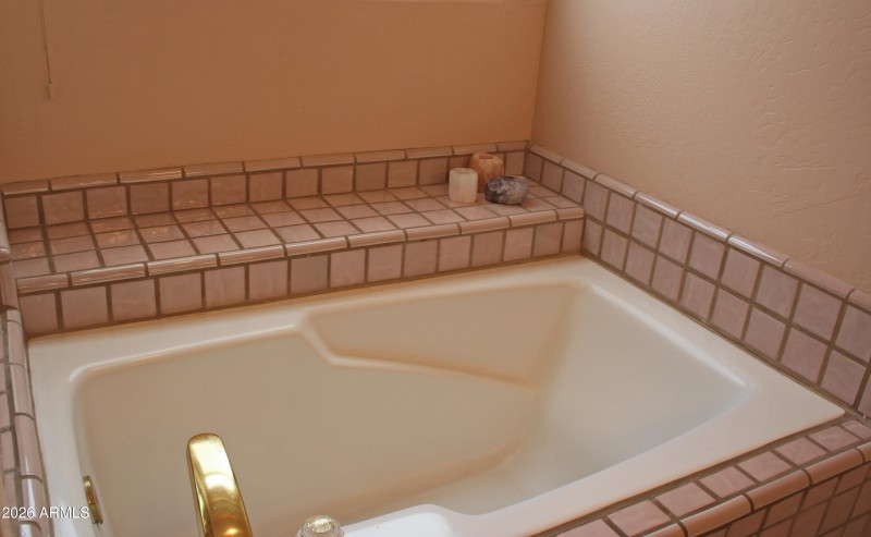 16 primary bath soaking tub