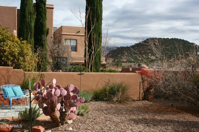 19 backyard with bedroom patio