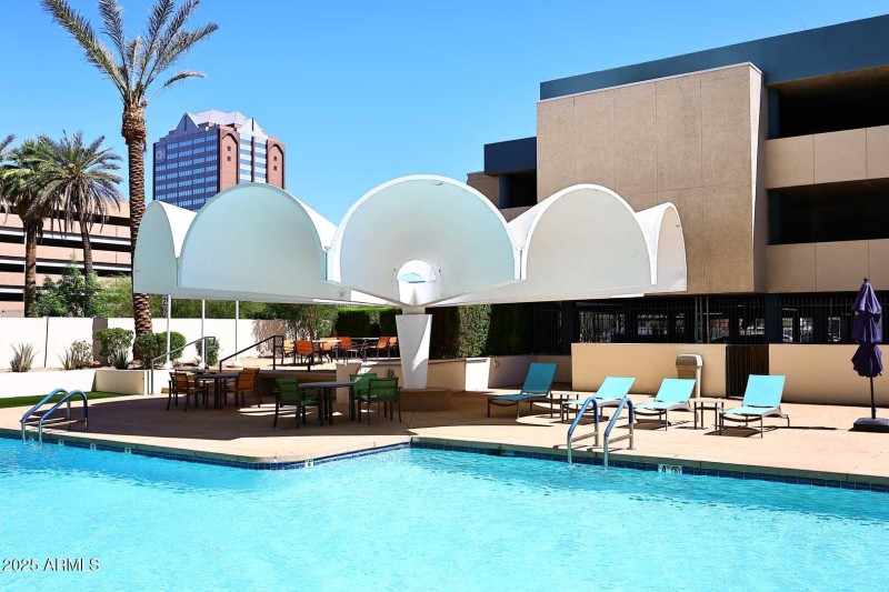 Community Pool Ramada