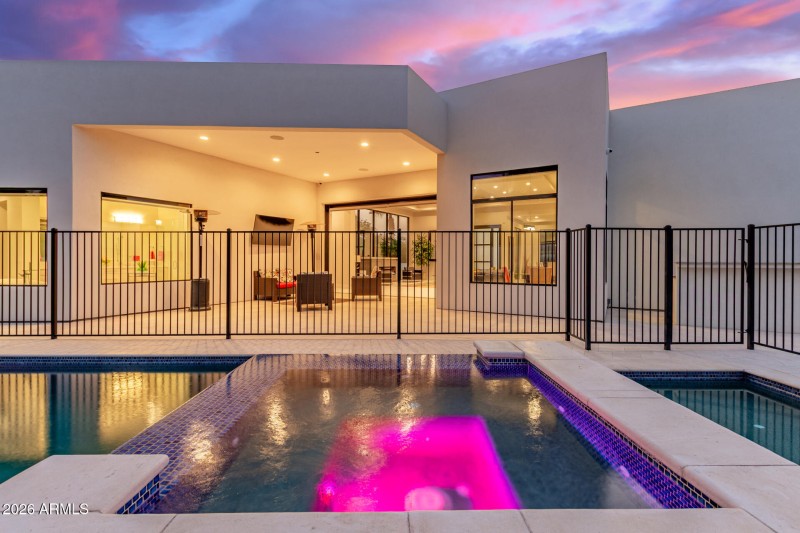 66 - Camelback Manor