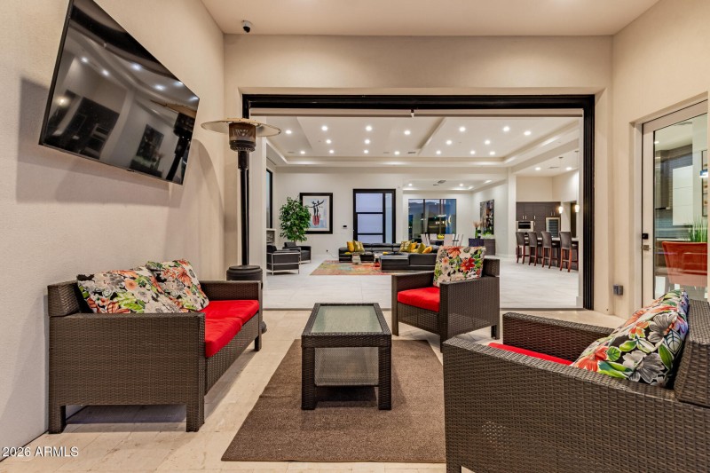 71 - Camelback Manor