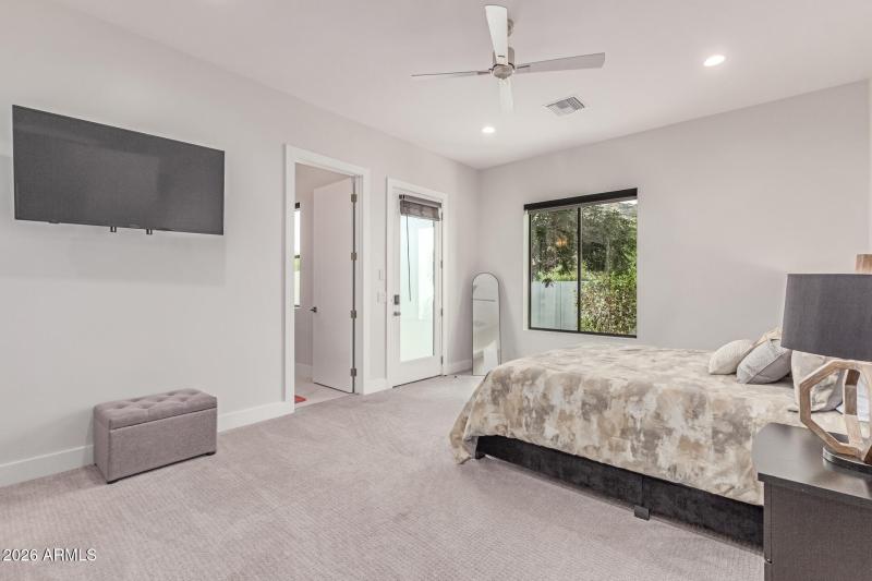 48 - Camelback Manor