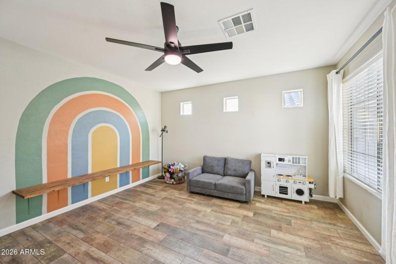 18-web-or-mls-N 63rd Dr-S2401-018