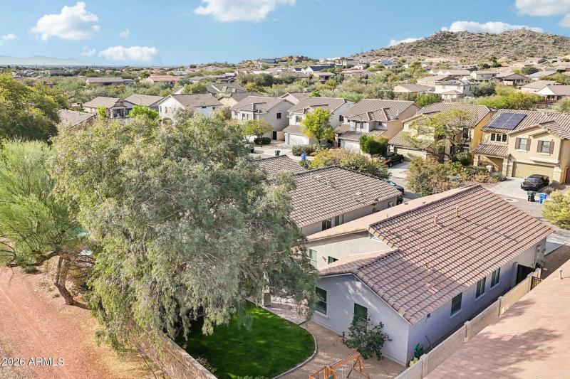 45-web-or-mls-N 63rd Dr-S2401-045