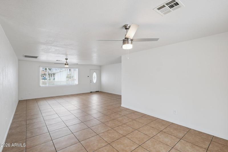 9-web-or-mls-4943-w-flower-st