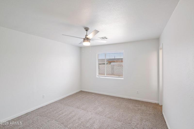 20-web-or-mls-4943-w-flower-st