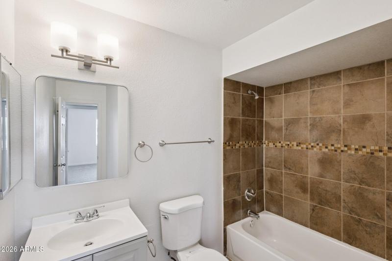 24-web-or-mls-4943-w-flower-st