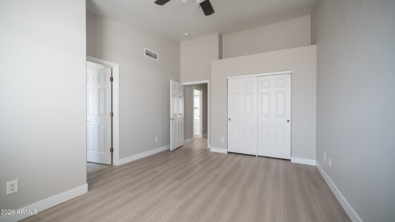 4805 E Kachina Trl Unit 19-18