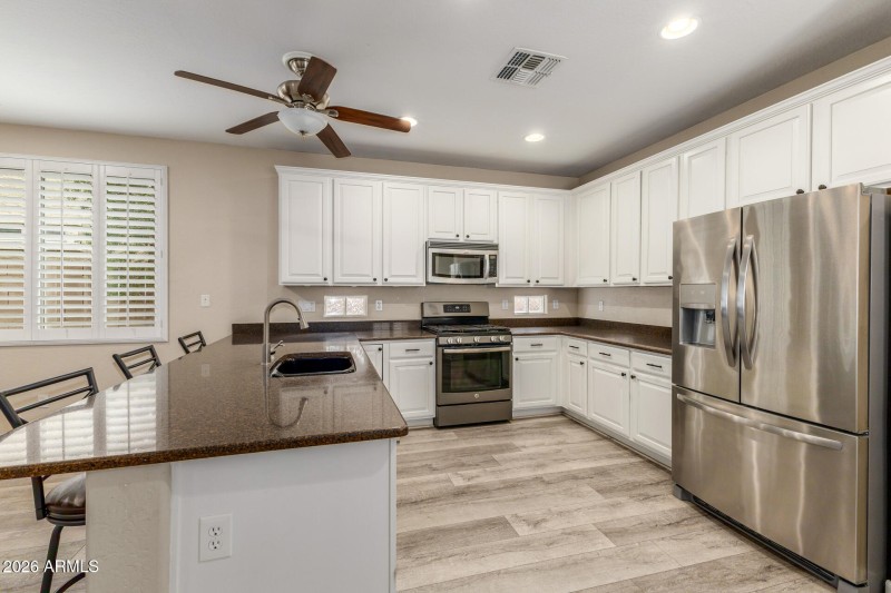 16060 W MERCER LN, Surprise