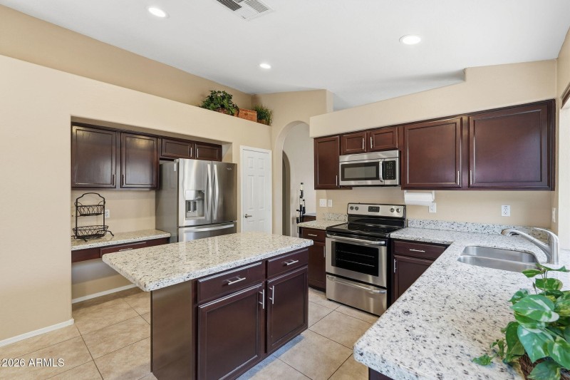 7533 E Navarro Avenue