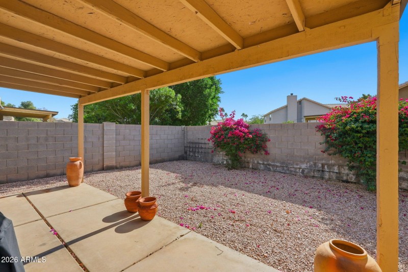 7533 E Navarro Avenue