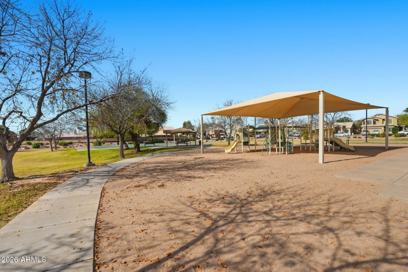 7533 E Navarro Avenue