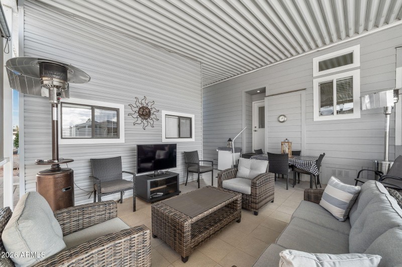 002__111 S Greenfield Rd unit 527