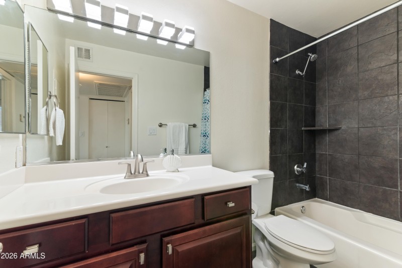 19_10115 e mountain view rd-2106-19