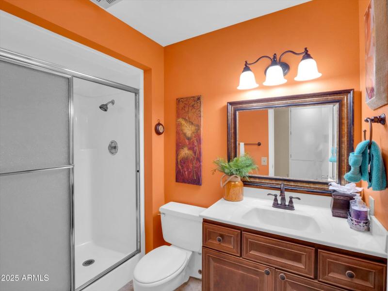 20-10825 W Caron Dr-16