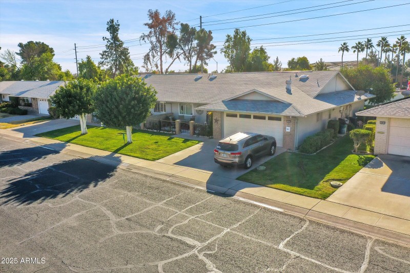 46-10825 W Caron Drive-46