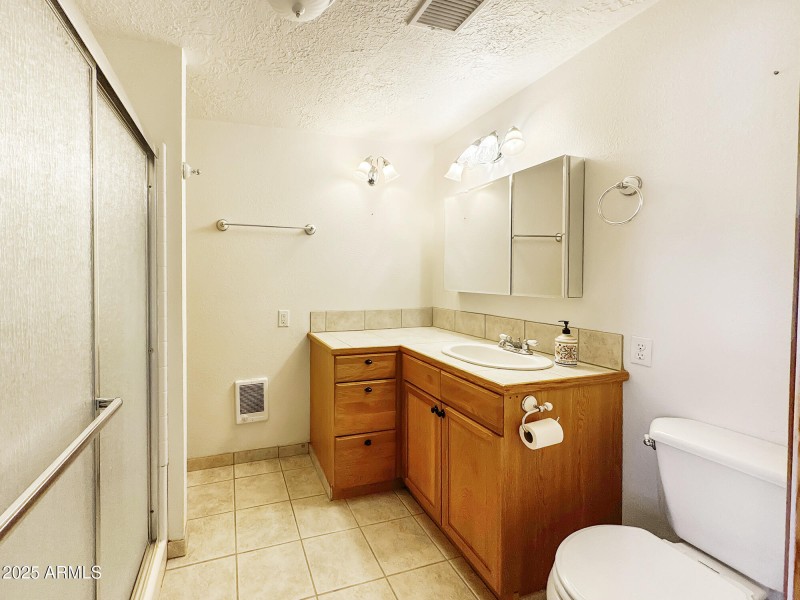 18 - Main house Hall Bathroom (3)