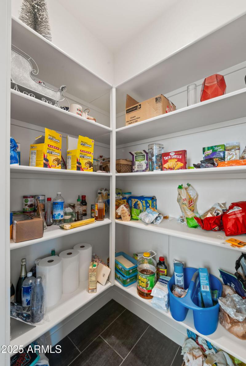 Walk-in Pantry