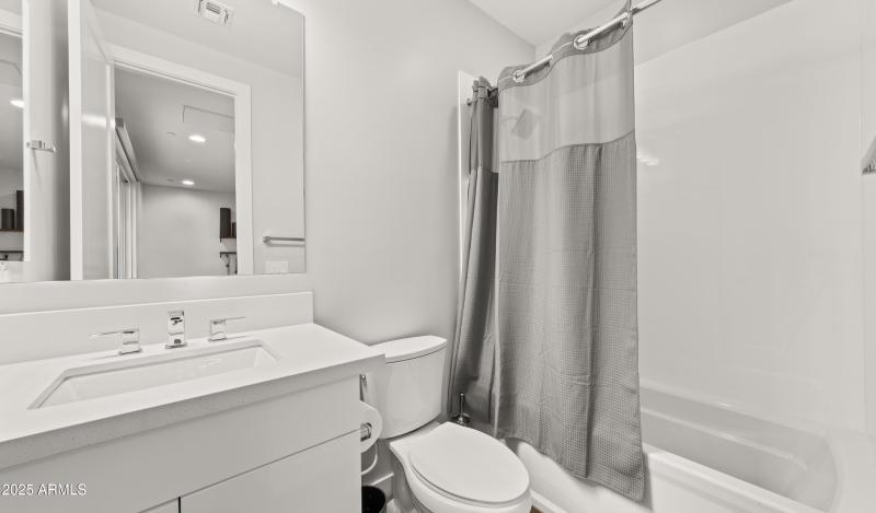 En-Suite Ground Floor Bath