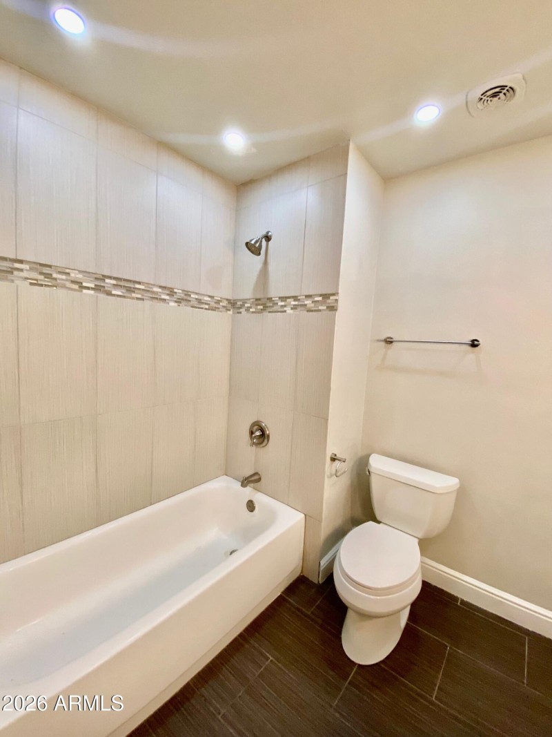 Hallway Full Bath