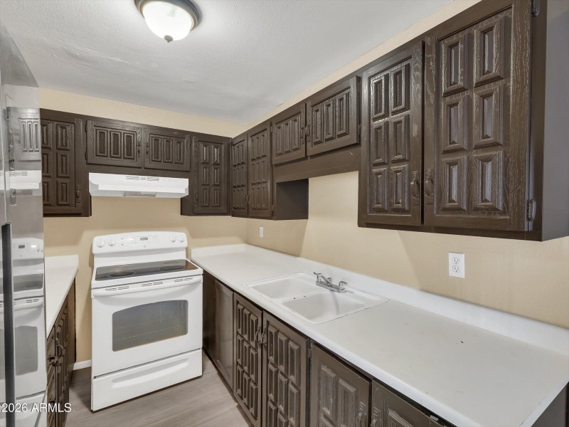 12-3645 N 69th Avenue Unit 30-12