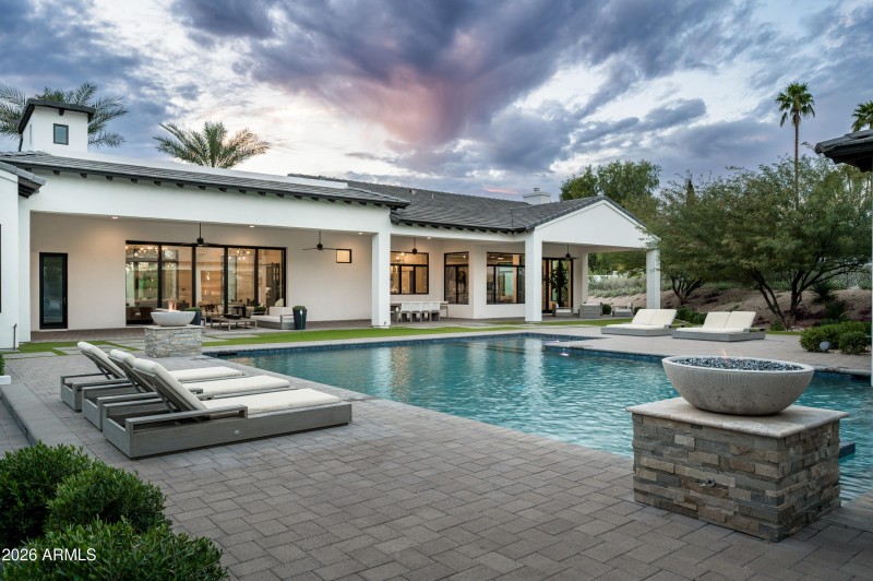 Pool with Fire 3 Features