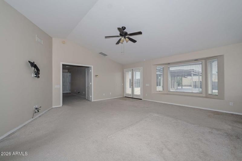 Primary Bedroom3