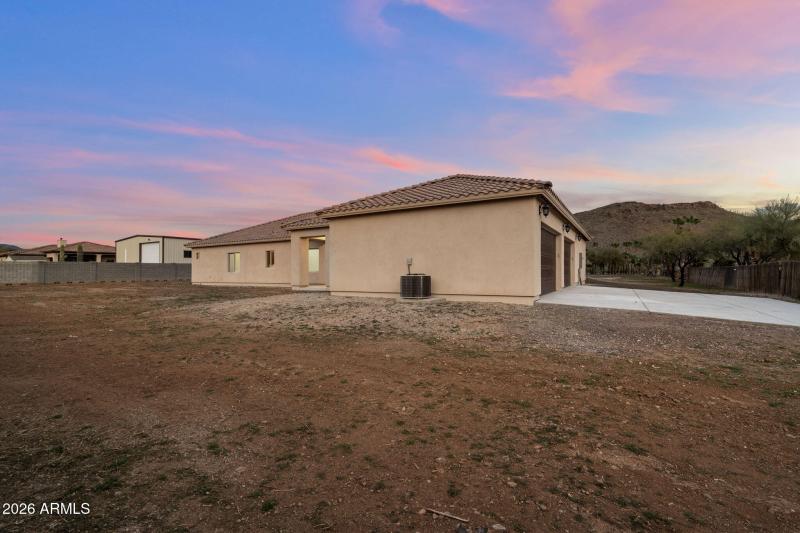 Side property Overview