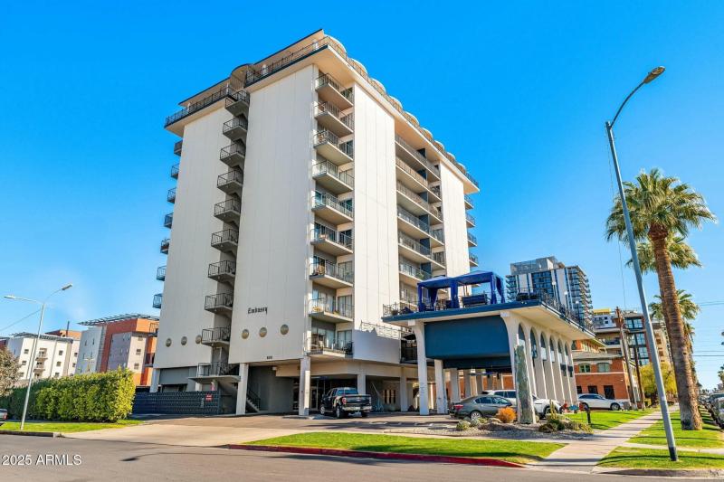 805 N 4th Ave 609 | The Embassy