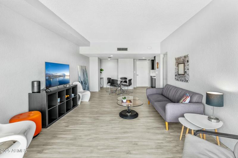 805 N 4th Ave 609 | The Embassy