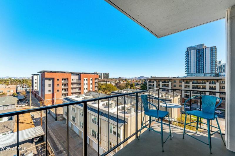 805 N 4th Ave 609 | The Embassy