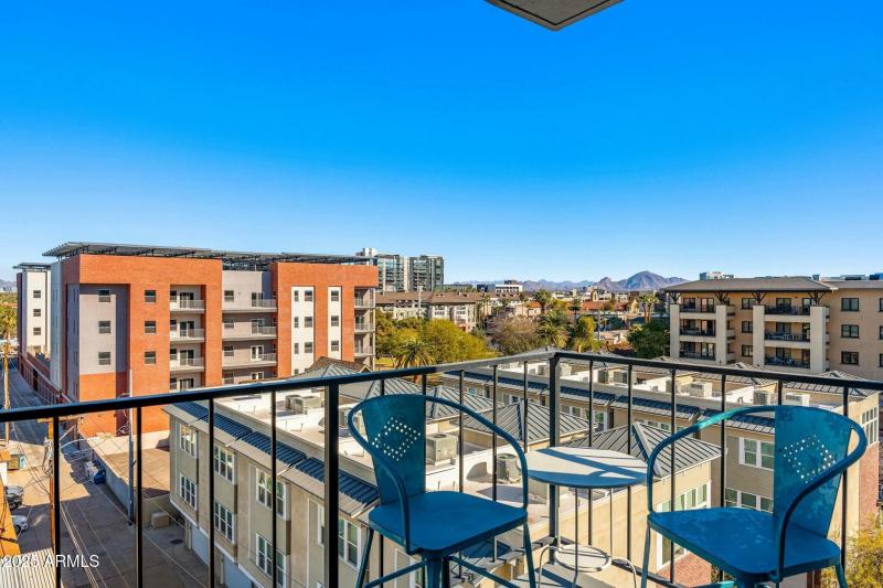 805 N 4th Ave 609 | The Embassy