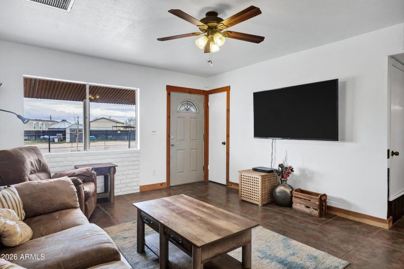 6618 N Evans Rd-6