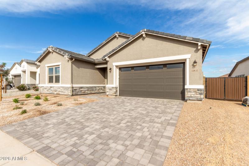 05 - Desert Hollow 15832