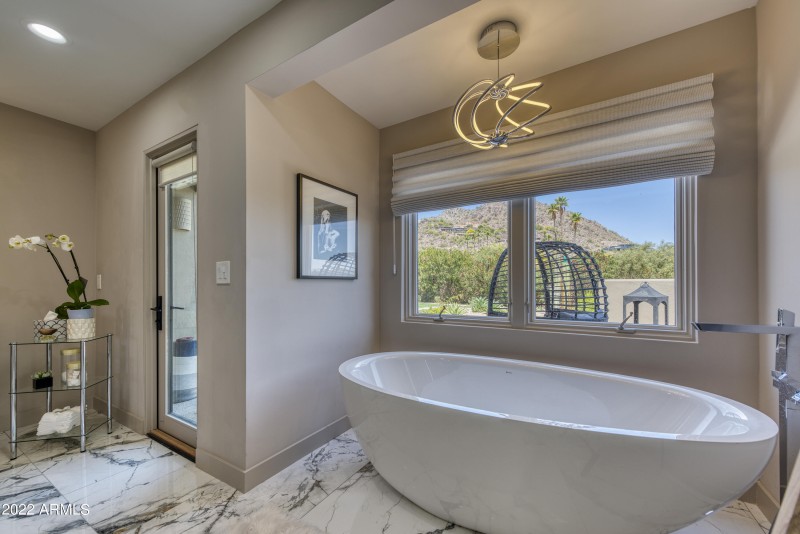 Primary Tub