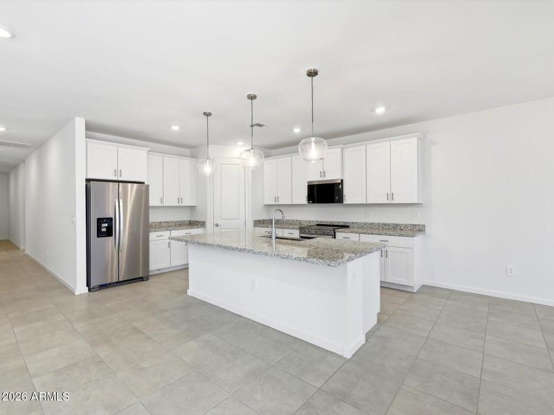 19-5680f117-4b08-4c0d-939b-70778d9a19f6