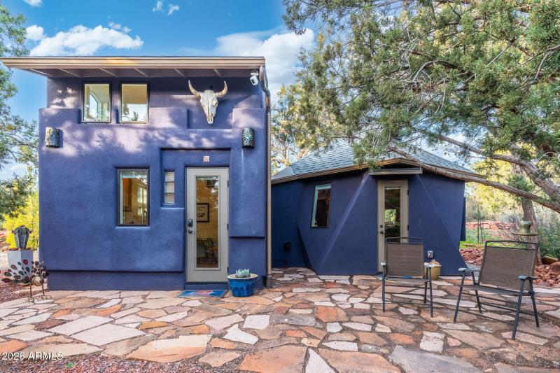 Guest house