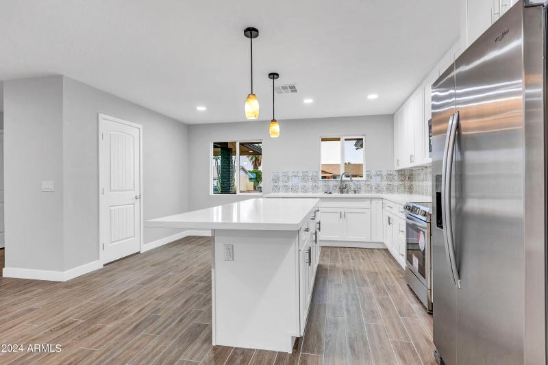 10602 W Cumberland Dr-15