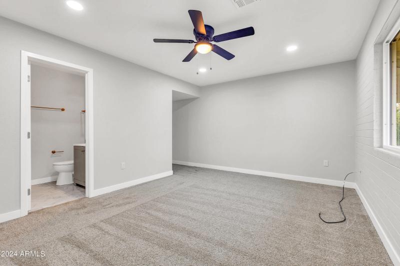 10602 W Cumberland Dr-18